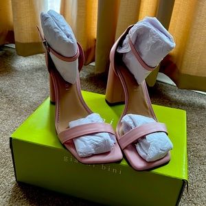 Nice Gianni Bini Evening Shoes